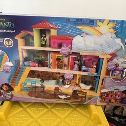 Disney Encanto Magical Doll House 