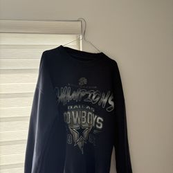 NFL by Abercrombie  Dallas Cowboys Graphic Crew Sweatshirt