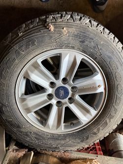 Ford  17 Alloy Wheel no scratches with Goodyear Wrangler Kevlar  All-Terrain Tire