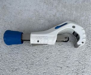 A/C LENNOX TUBE CUTTER