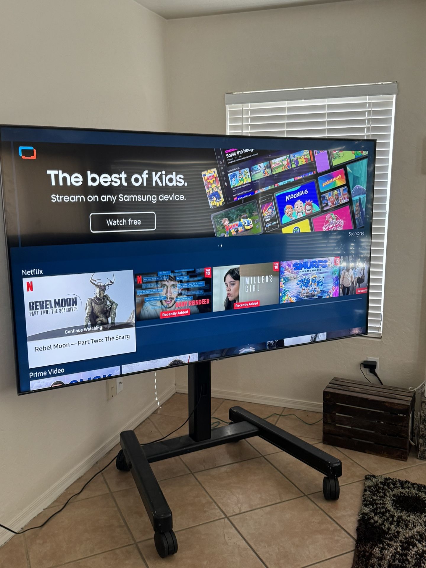 Samsung Flat QLED 82 Inch TV