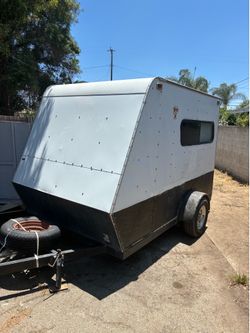 10 x 67 enclosed trailer