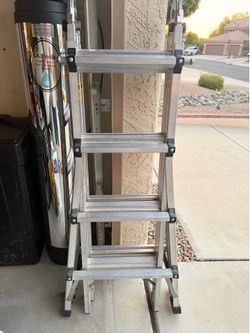Cosco ladder