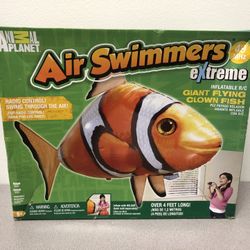 New in Sealed Unopened Box ANIMAL PLANET Air Swimmers Extreme RADIO CONTROL Giant Clown Fish Inflatable