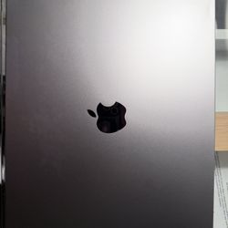 2021 Silver Macbook Pro M1 Pro 