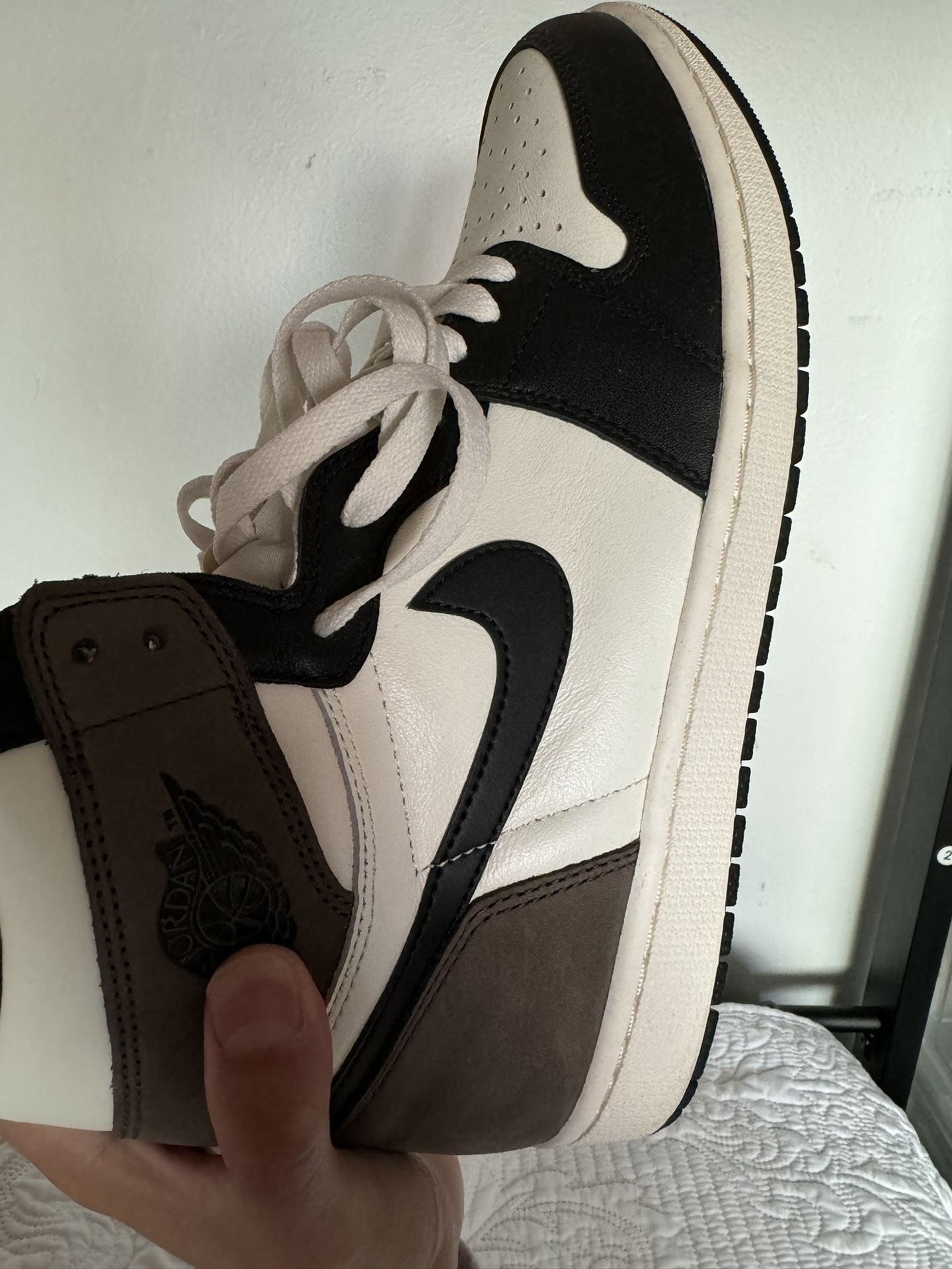 Jordan 1 Mochas