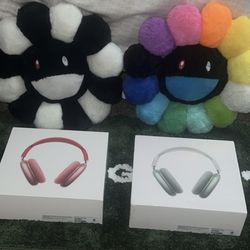 AirPod Maxes Red And Green 