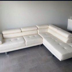 SECTIONAL COUCH  🆕️ 