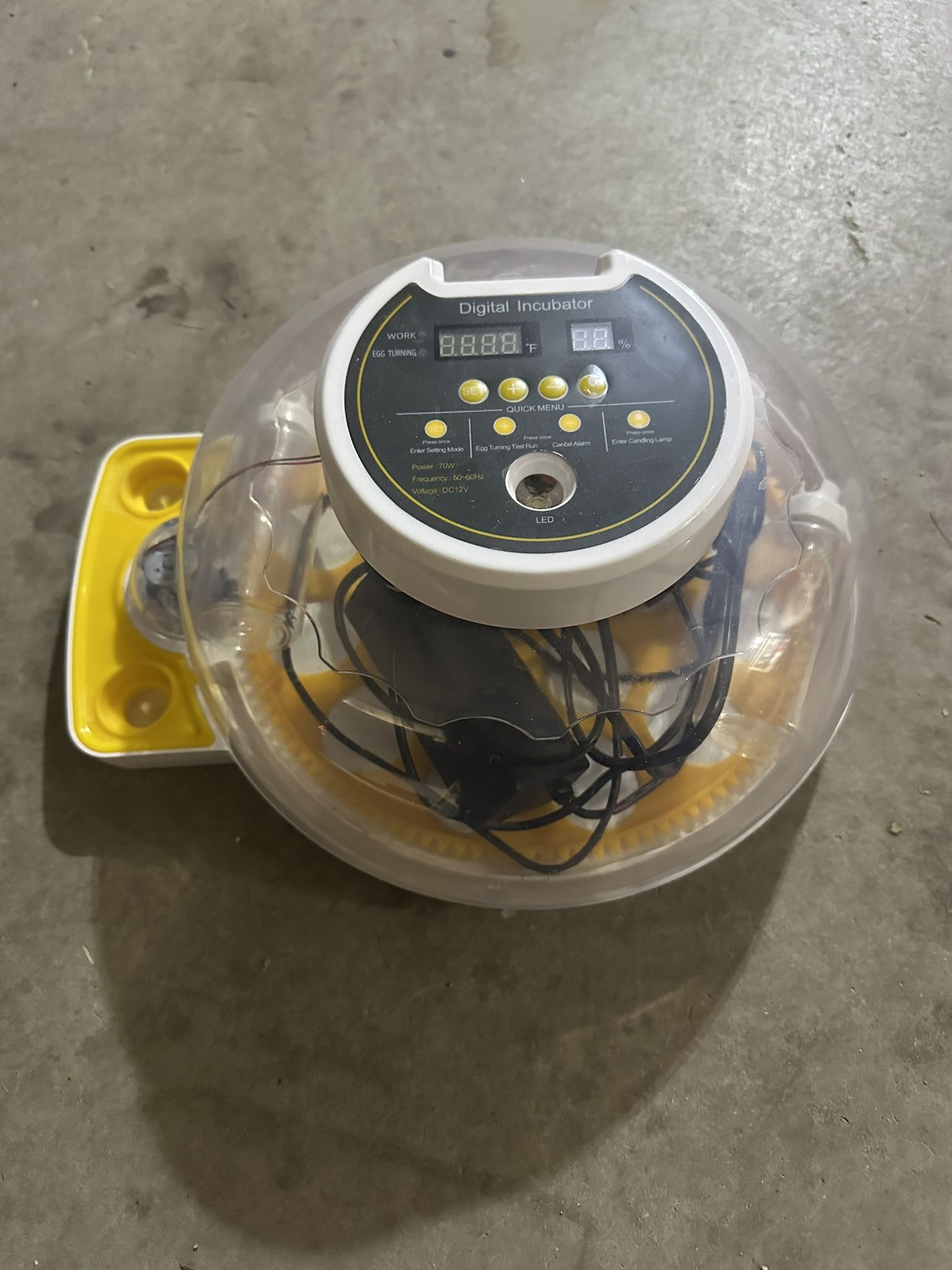 18 Egg Incubator with Automatic Egg Turning and Humidity Control
