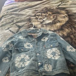 Custom Bleached Denim Jacket – Streetwear Fit”