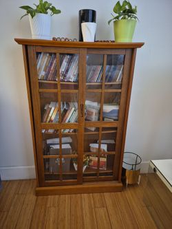 Brown wood book shelf