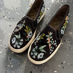  Girls Shoes 