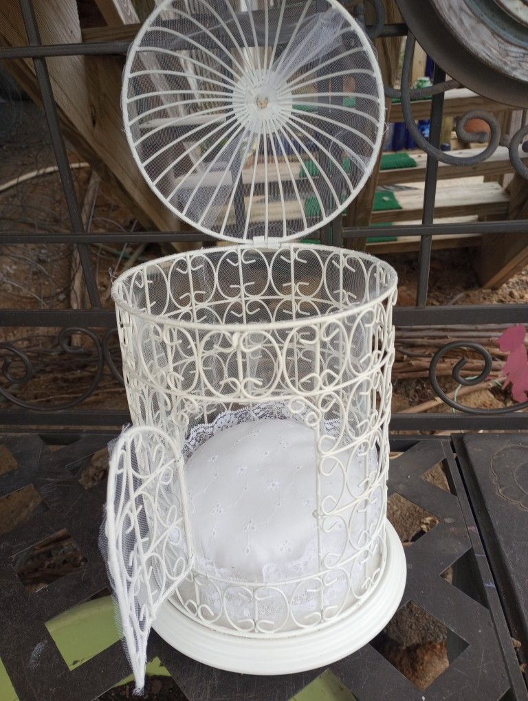 Metal Birdcage