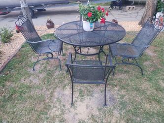 5 piece wrought iron patio set
