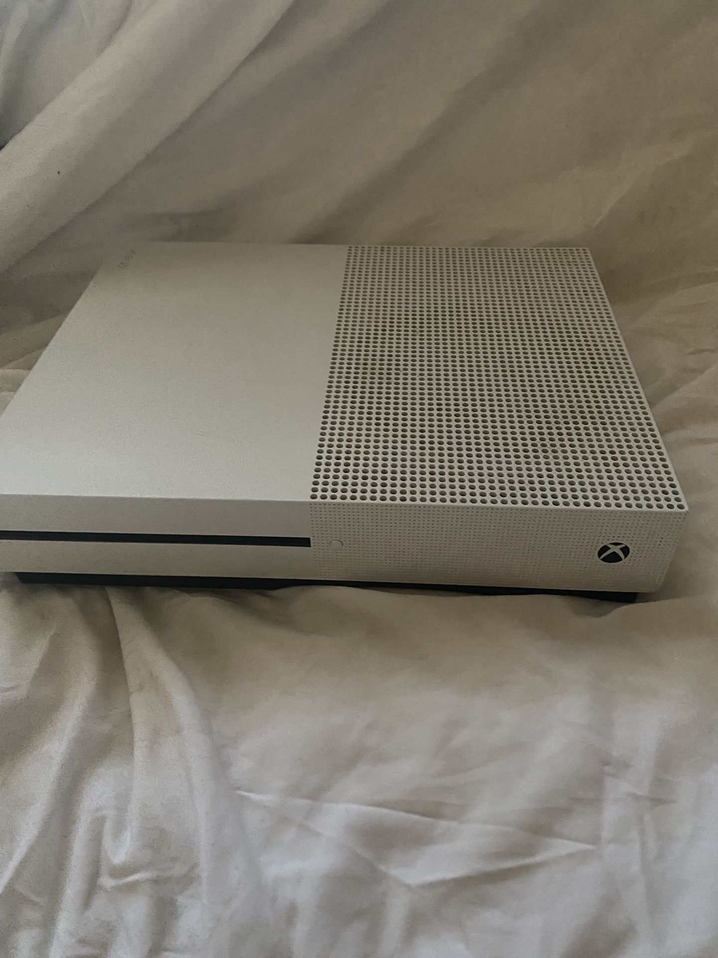 Xbox One S, White