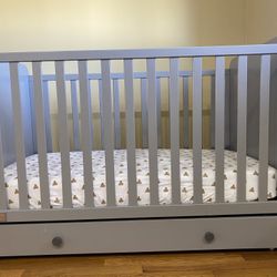 New Baby Crib & Mattress