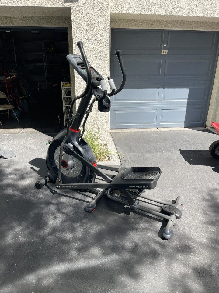 Schwinn 430 Elliptical