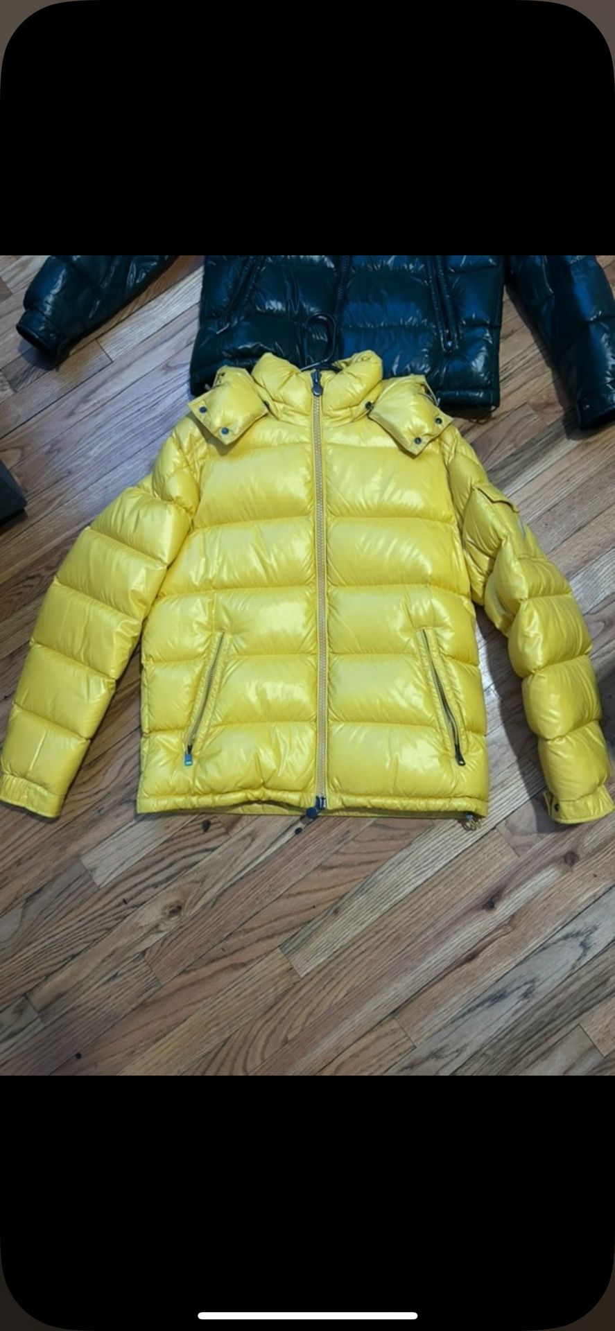 Moncler 4 Sale 600 . Sz 3