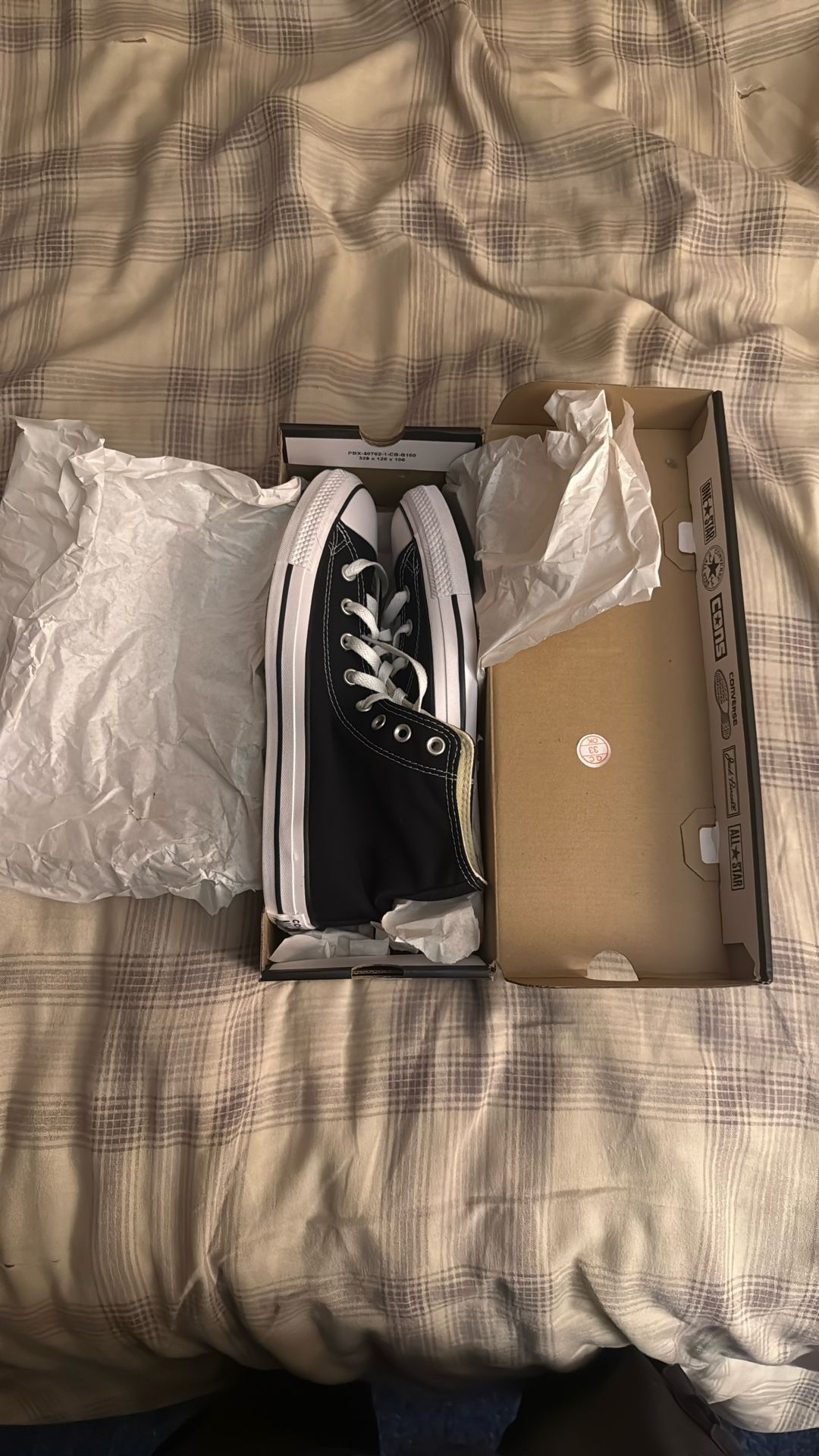 MENS CONVERSE SIZE 10.5