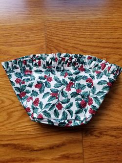 Longaberger "holly and berry" fabric liner