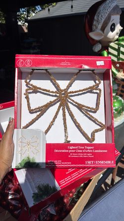 Lighted tree topper