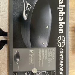 Calphalon contemporary 12” flat-bottom wok