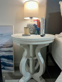 Round Accent Side Table