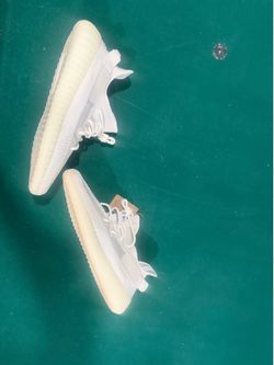 Yeezy boost 350v2 bone
