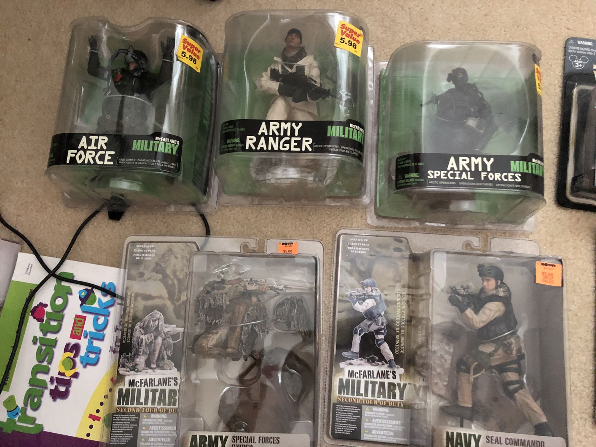 McFarlan Miliatary action figures