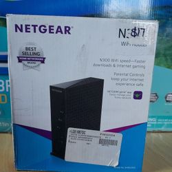 Netgear- WiFi Router