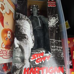18" NECA  1/4 Scale Rare Sin City HARTIGAN 