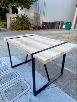 Modern Industrial Dining Table – Great Condition