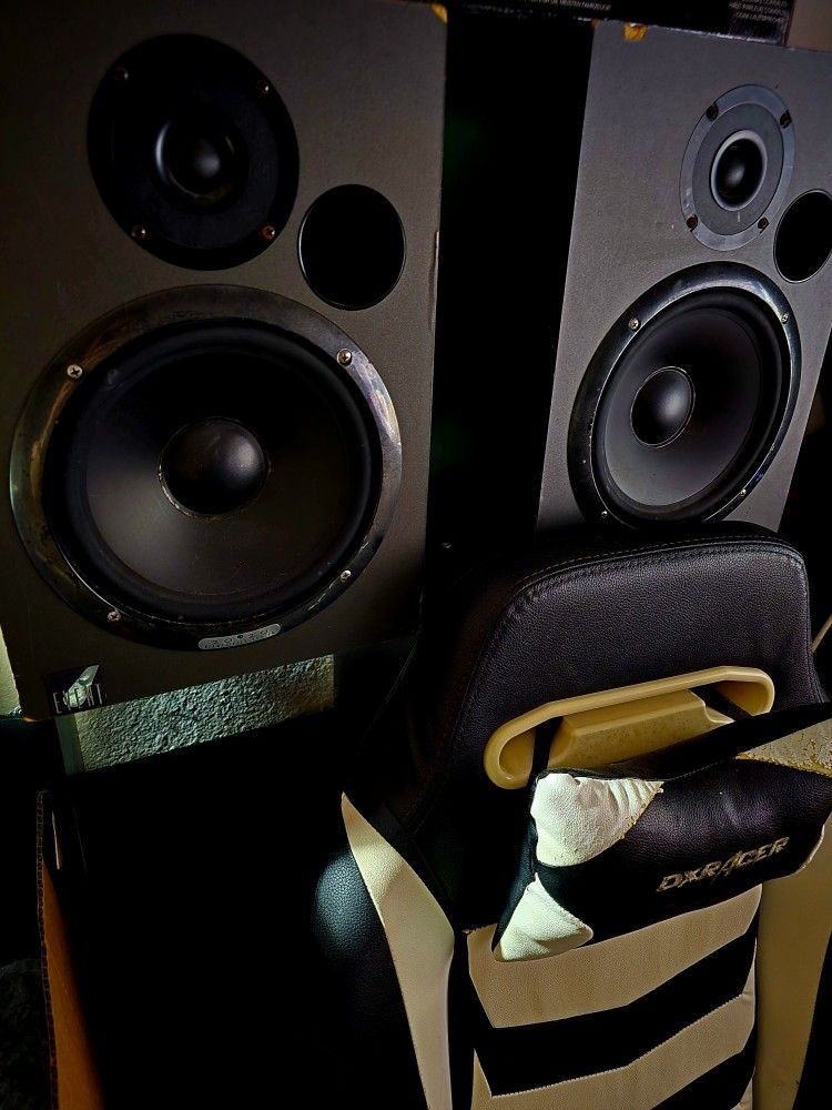 2 Event 20/20BAS V3 Biamped Powered Studio Monitor Speakers
