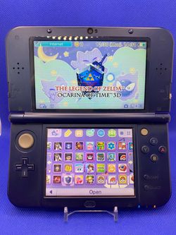 New Nintendo 3ds XL with game library (Pokemon, Zelda, Mario, etc..)