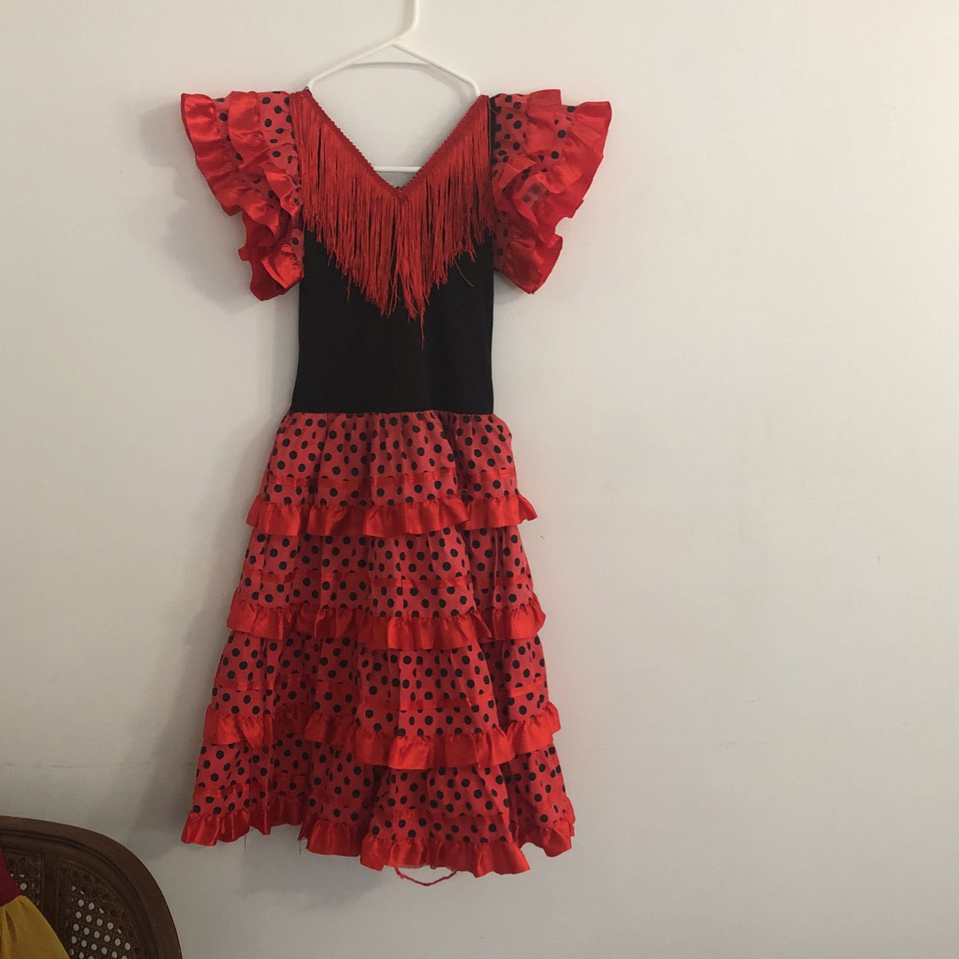 Cute little Flamenco costume size 8 for Halloween or dance recital￼
