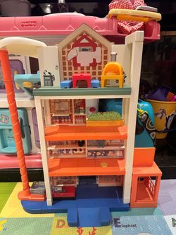Bluey Hammerbarn Toy Set