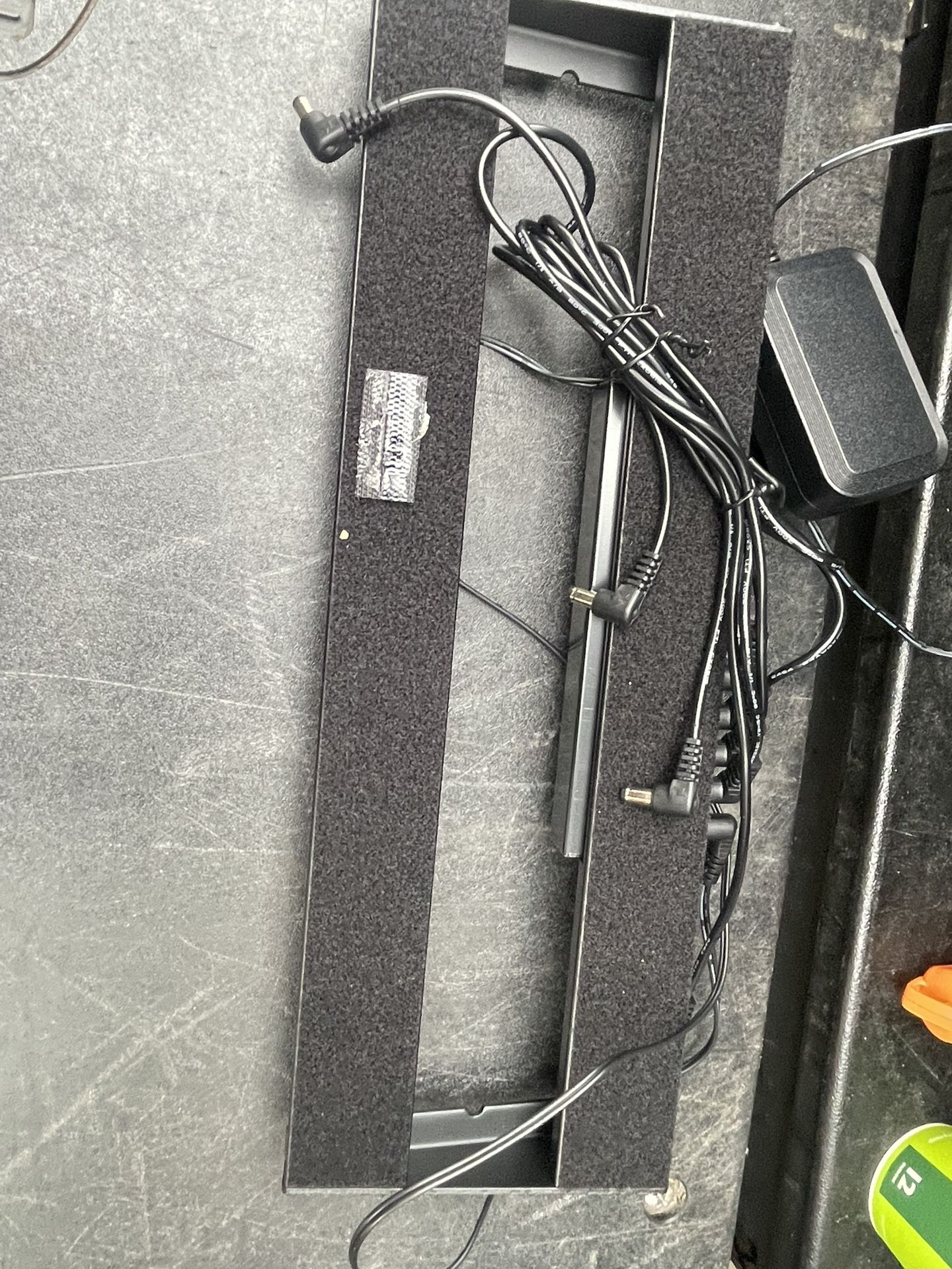 Pedal Board With Case And Power