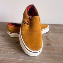 Brand New Size 5 VANS 