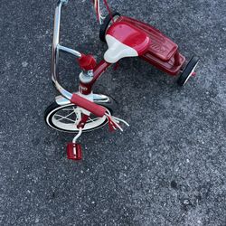 Classic Radio Flyer Tricycle 