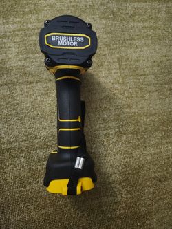 20v DeWalt impact wrench 1/2in tool only