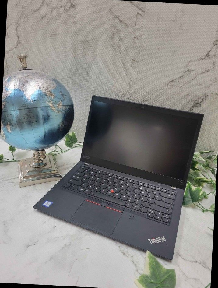 Lenovo ThinkPad T490 touchscreen i7 8th gen quad core 16 GB ram 512 GB SSD Windows 11