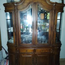 Antigua Vitrina / antique display case