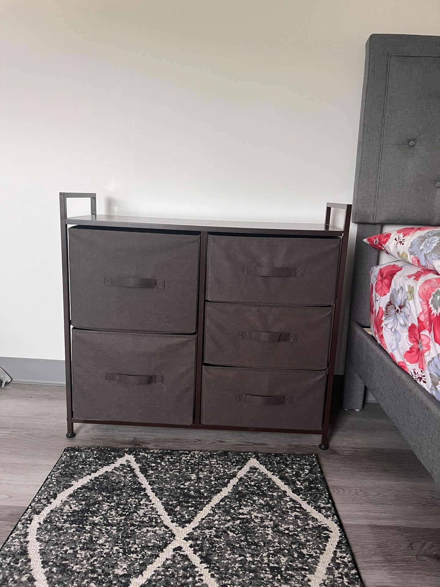 Closet Organizer Drawers With 5 Fabric Storage Units