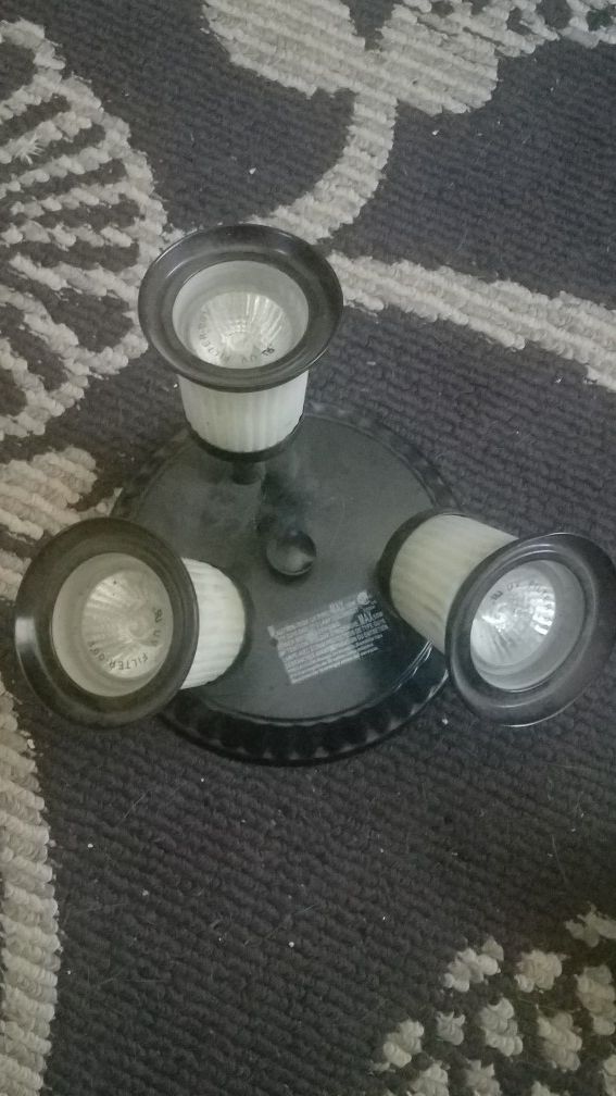 3 light fixture