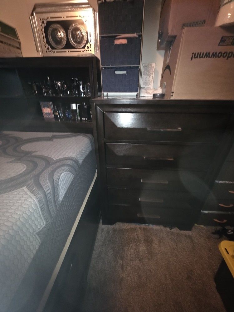 Bedroom Set King Size