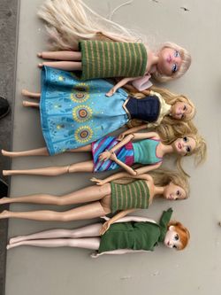 Dolls, muñecas