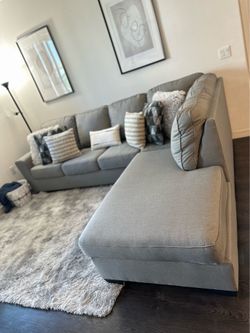 Gorgeous modern style sectional couch !!