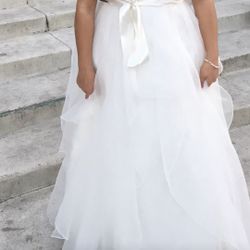 Beautiful flower girl dress