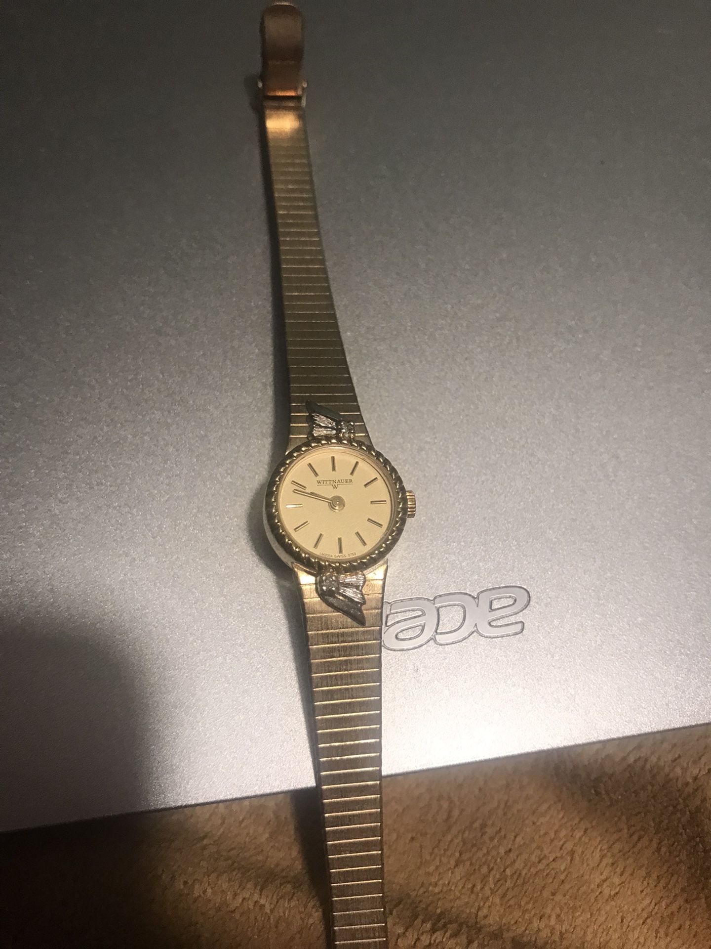 Vintage Wittnauer Swiss Quartz Watch Women Diamonds Gold Tone