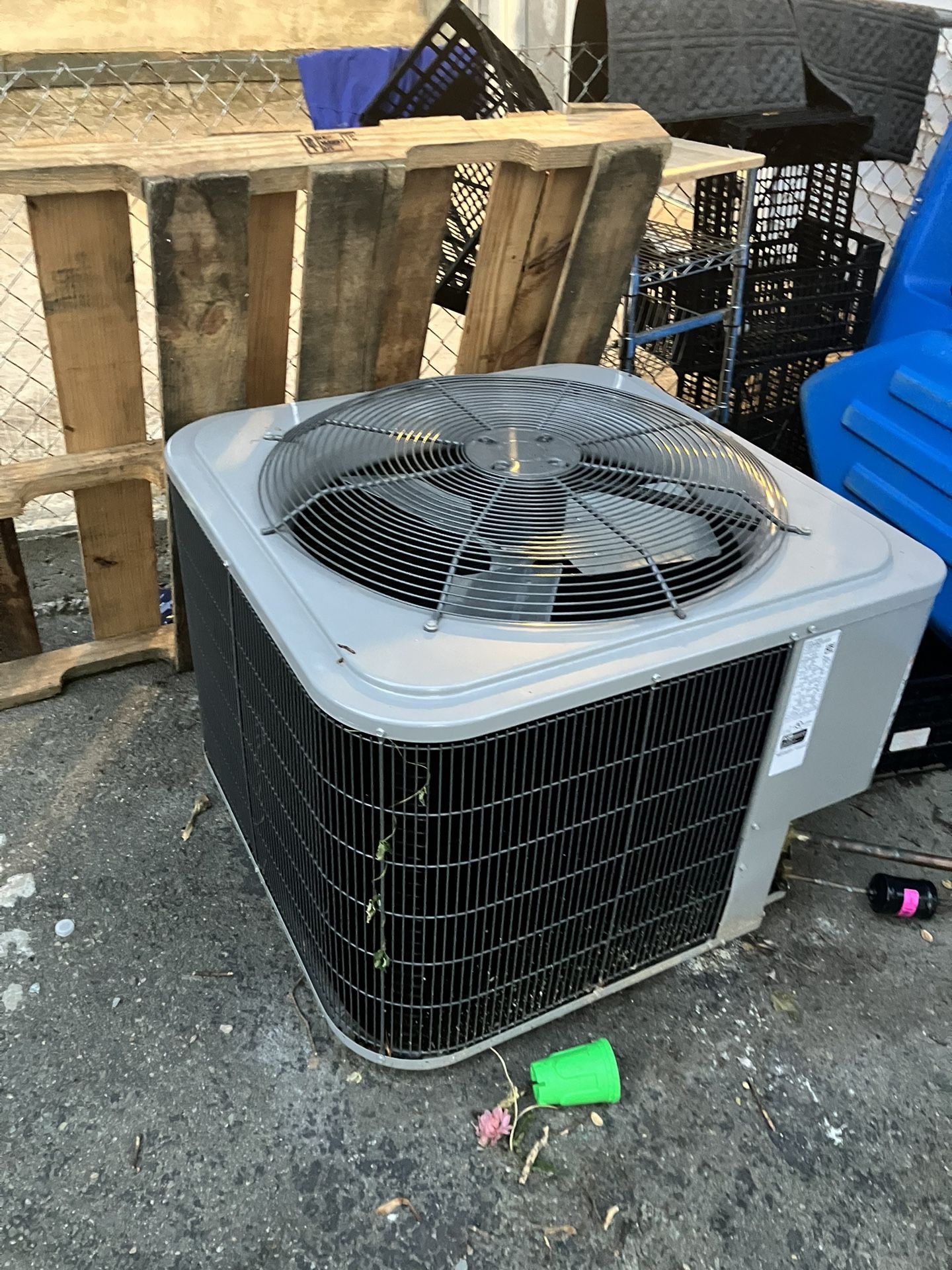AC condenser 